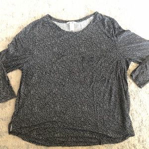 Lightweight Black & White Top